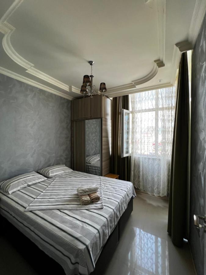 Nukri'S Apartment Batumi Luaran gambar